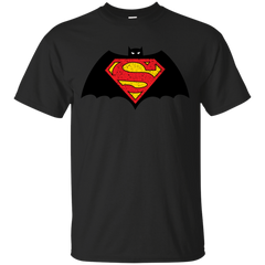 BATMAN - Retro Batman v Superman T Shirt & Hoodie